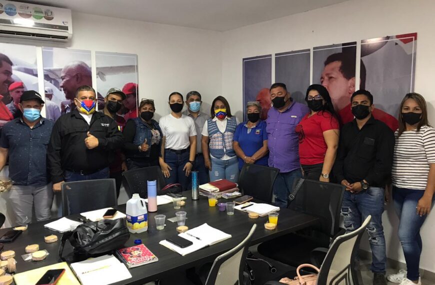 INSTALADA MESA DE TRABAJO CON TRANSPORTISTAS PARA MEJORAR LA CALIDAD DE ESTE SERVICIO EN IRIBARREN