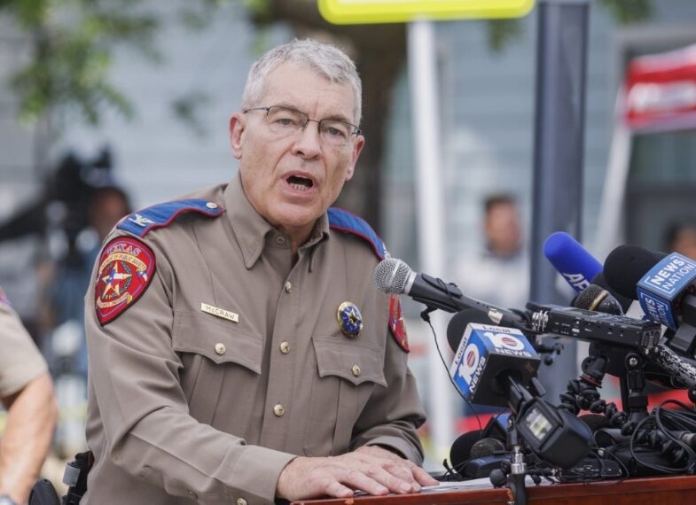 (ESTADOS UNIDOS) GOBIERNO ADMITE ERROR EN TIROTEO DE TEXAS