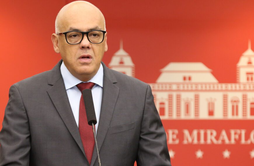 NICOLÁS MADURO INFORMÓ «JORGE RODRÍGUEZ SE CASÓ Y PRÓXIMAMENTE ME CASO POR IGLESIA»