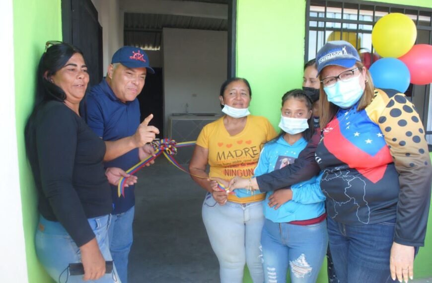 (VENEZUELA) FAMILIAS DEL MUNICIPIO JIMÉNEZ EN LARA RECIBIERON VIVIENDAS