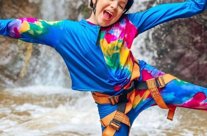 (VENEZUELA) ANNY CANTANTE INFANTIL RECIBE PREMIO LUCERO DE PLATA IMPACTO DEL AÑO