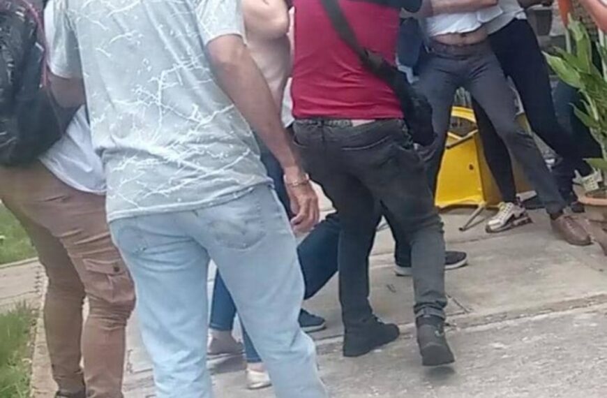 (VENEZUELA) SACAN A EMPUJONES A JUAN GUAIDO DE UN RESTAURANTE EN COJEDES (vídeo)