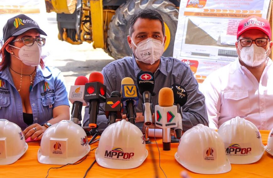 (VENEZUELA) ALCALDÍA INICIA TRABAJOS PARA CORREGIR TALUD NORTE EN LA AVENIDA LARA