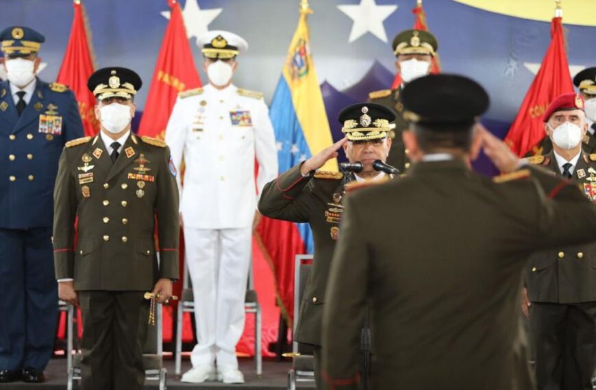 (VENEZUELA) ASCIENDEN MÁS DE 15 MIL OFICIALES Y TROPAS PROFESIONALES EN EL PAÍS