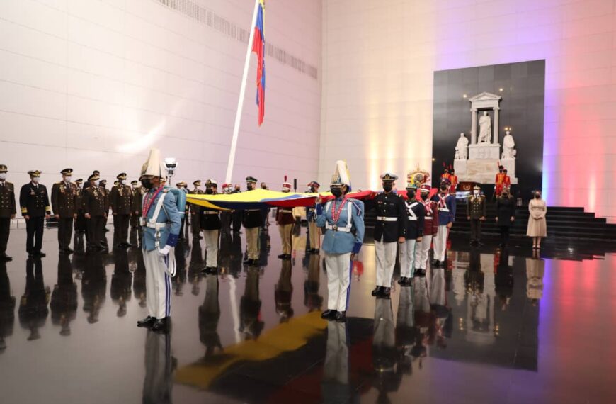 (VENEZUELA) AUTORIDADES CIVILES Y MILITARES CELEBRAN 211 AÑOS DE LA INDEPENDENCIA Y DÍA DE LA FANB