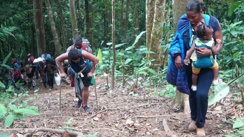 (VENEZUELA) 20 MIGRANTES VENEZOLANOS FUERON RESCATADOS EN LA SELVA DEL DARIÉN