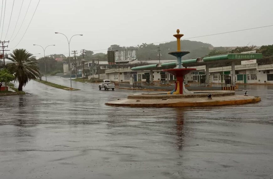 (VENEZUELA) 500 FAMILIAS HAN SIDO AFECTADAS POR INUNDACIONES EN BOLÍVAR