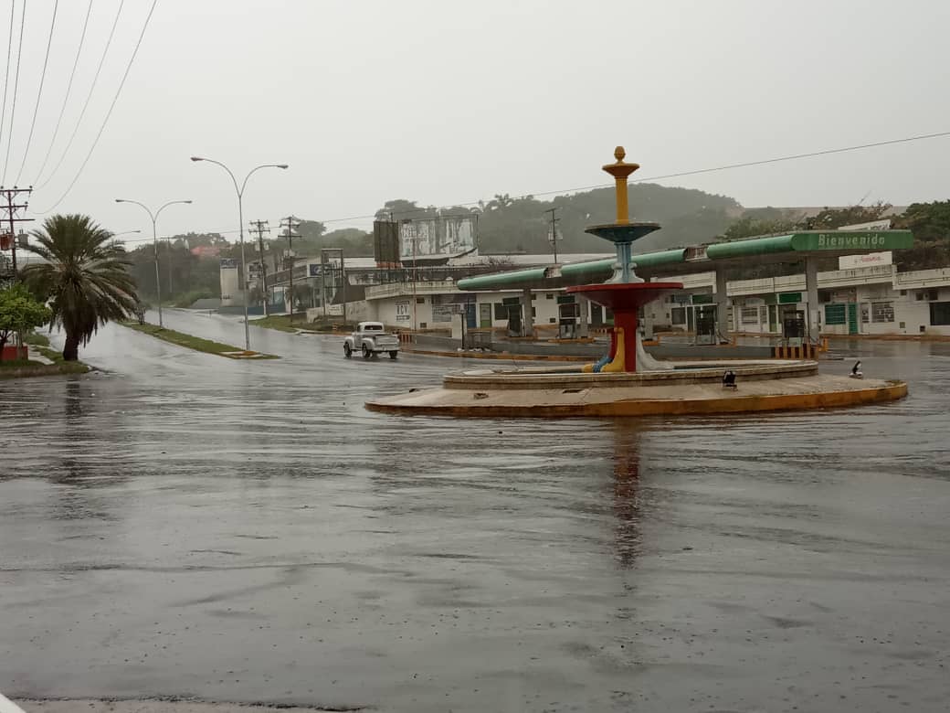 (VENEZUELA) 500 FAMILIAS HAN SIDO AFECTADAS POR INUNDACIONES EN BOLÍVAR