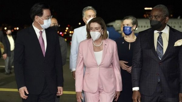 (CHINA) CANCILLERÍA CUESTIONÓ VISITA DE PELOSI A TAIWÁN