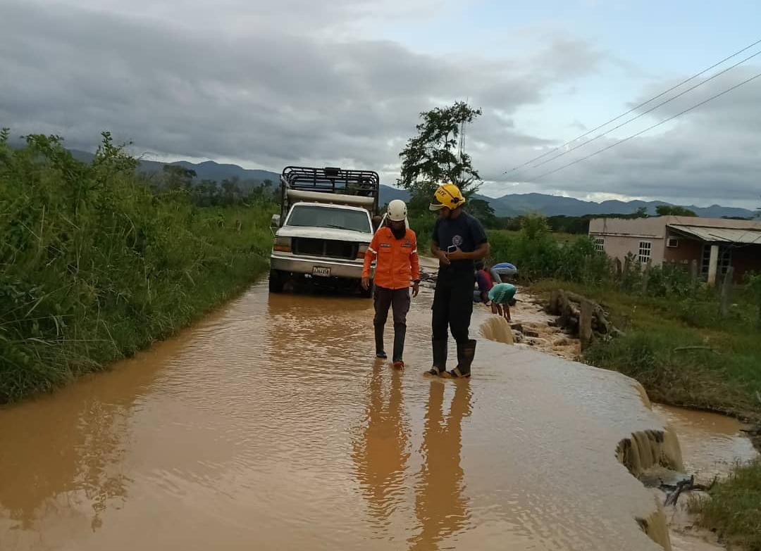 (VENEZUELA) DESPLEGADO SISTEMA DE GESTIÓN DE RIESGO EN LARA PARA ATENDER INCIDENCIAS…
