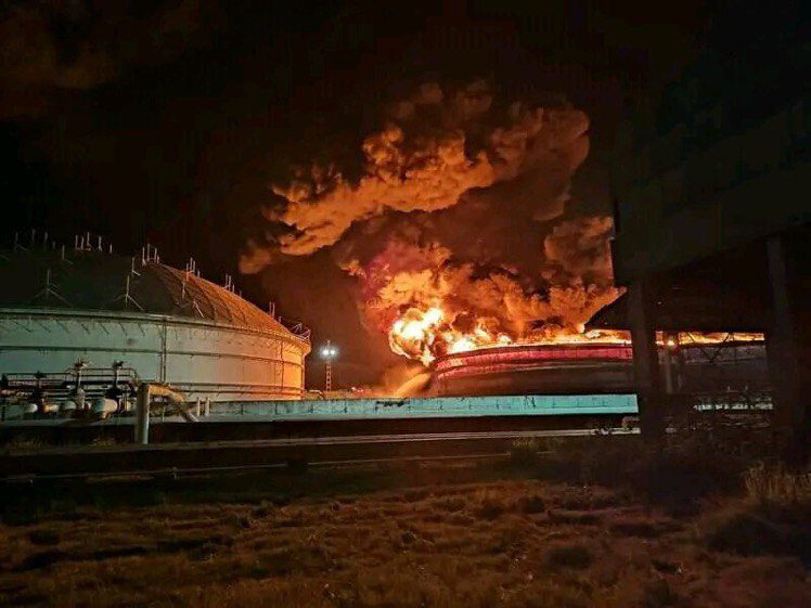 (VENEZUELA) GOBIERNO VENEZOLANO SE SOLIDARIZA CON CUBA TRAS INCENDIO EN LA BASE…