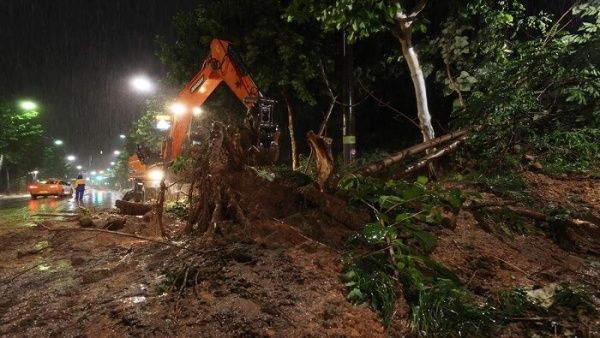 (COREA DEL SUR) 11 FALLECIDOS Y 4 MIL VIVIENDAS INUNDADAS HAN DEJADO…