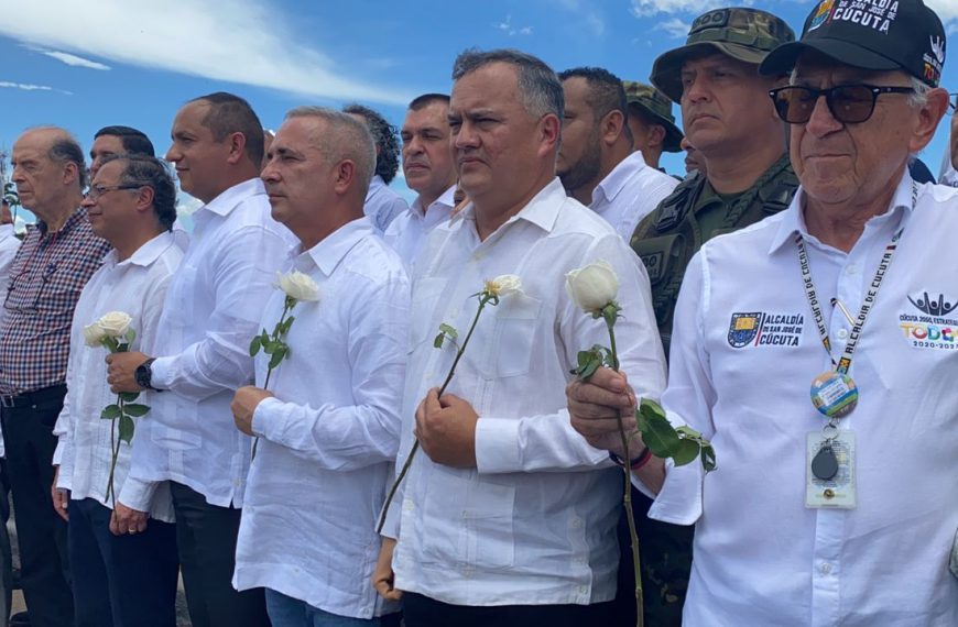 (VENEZUELA) REACTIVAN COMERCIO EN FRONTERA COLOMBO-VENEZOLANA