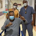 (BRASIL) PELÉ ANUNCIA QUE SE SIENTE FORTALECIDO Y ESPERANZADO