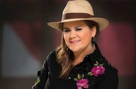 (VENEZUELA) POLICÍA CIENTÍFICA INVESTIGA ROBO PERPETRADO CONTRA LA CANTANTE RUMMY OLIVO