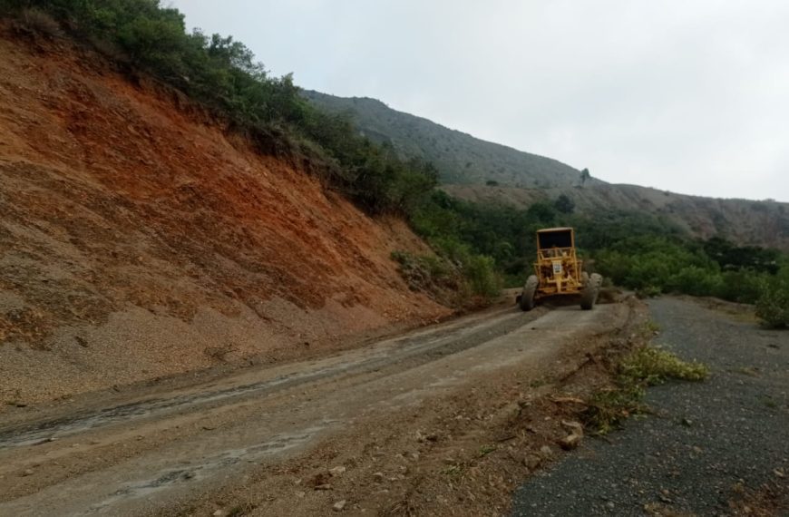 (VENEZUELA) INVILARA CONTINÚA REHABILITANDO LA VIALIDAD RURAL DE LOS MUNICIPIOS ANDRÉS ELOY BLANCO, MORÁN Y URDANETA