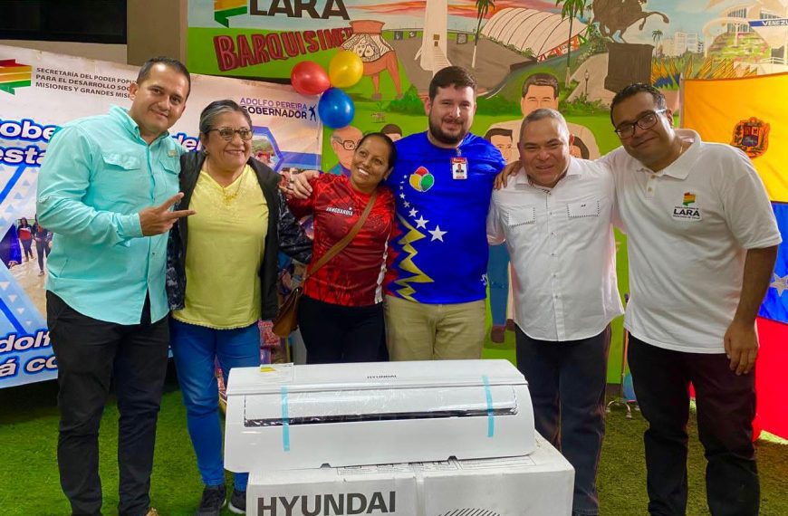 (VENEZUELA) EN LARA: 1X10 DEL BUEN GOBIERNO GARANTIZA LA ENTREGA DE 50 AYUDAS TÉCNICAS Y 37 CILINDROS DE GAS DOMÉSTICO