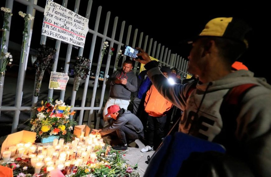 (MÉXICO) INICIAN REPATRIACIÓN DE MIGRANTES QUE MURIERON EN INCENDIO