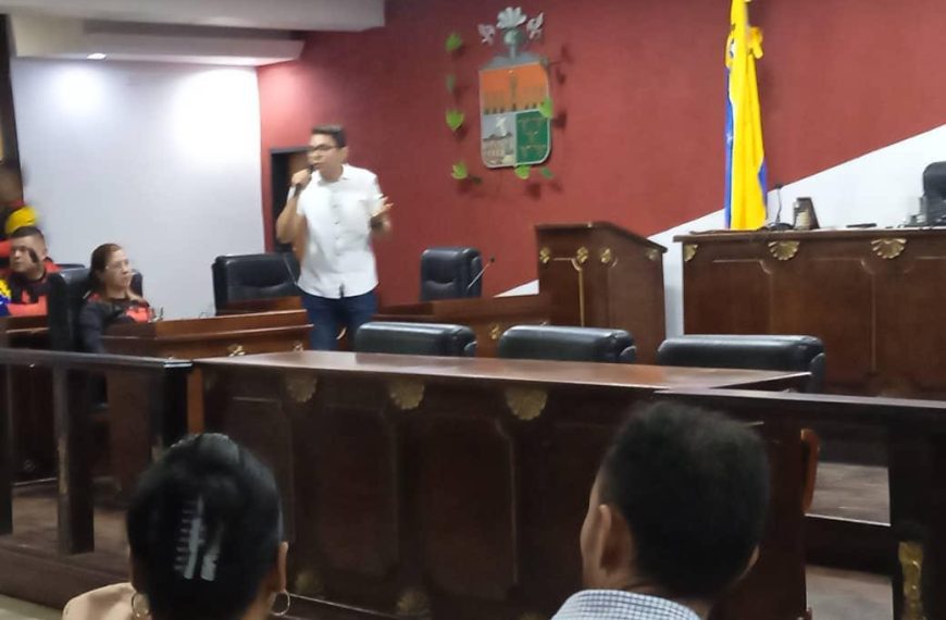 (VENEZUELA) CÁMARA MUNICIPAL DESAPRUEBA VIAJE DEL ALCALDE JAVIER OROPEZA A ESTADOS UNIDOS