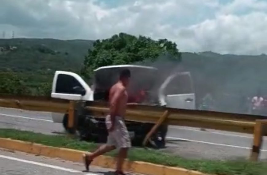 (VENEZUELA) AL MOMENTO, ACCIDENTE EN LA RIBEREÑA (VIDEO)