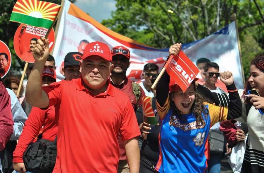 (VENEZUELA) GOBERNADOR PEREIRA: “VINIMOS A LA CIUDAD DE CARACAS A RESPALDAR LAS POLÍTICAS PÚBLICAS DE NUESTRO PRESIDENTE NICOLÁS MADURO EN BENEFICIO DE LA CLASE TRABAJADORA»