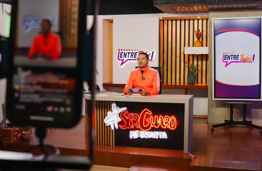 (VENEZUELA)  ALCALDE LUIS JONÁS REYES: “TENEMOS GRANDES EXPECTATIVAS DE CONVERTIR A IRIBARREN EN EXPORTADOR DE PIÑAS “
