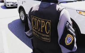 (VENEZUELA) FUNCIONARIOS POLICIALES HALLAN DOS CADÁVERES DE FÉMINAS EN QUINTA CRESPO