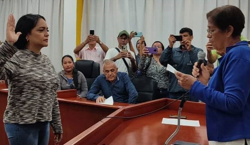 (VENEZUELA) LILYS OSUNA FUE JURAMENTADA COMO NUEVA ALCALDESA DE EL TIGRE (+VIDEO)