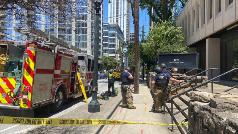 (EEUU) UNA PERSONA FALLECIDA Y 3 HERIDOS SE REGISTRAN EN ATLANTA TRAS TIROTEO EN EDIFICIO