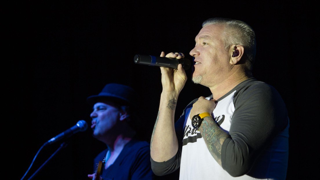 (MUNDO) MUERE A LOS 56 AÑOS EXVOCALISTA DE SMASH MOUTH STEVE HARWELL