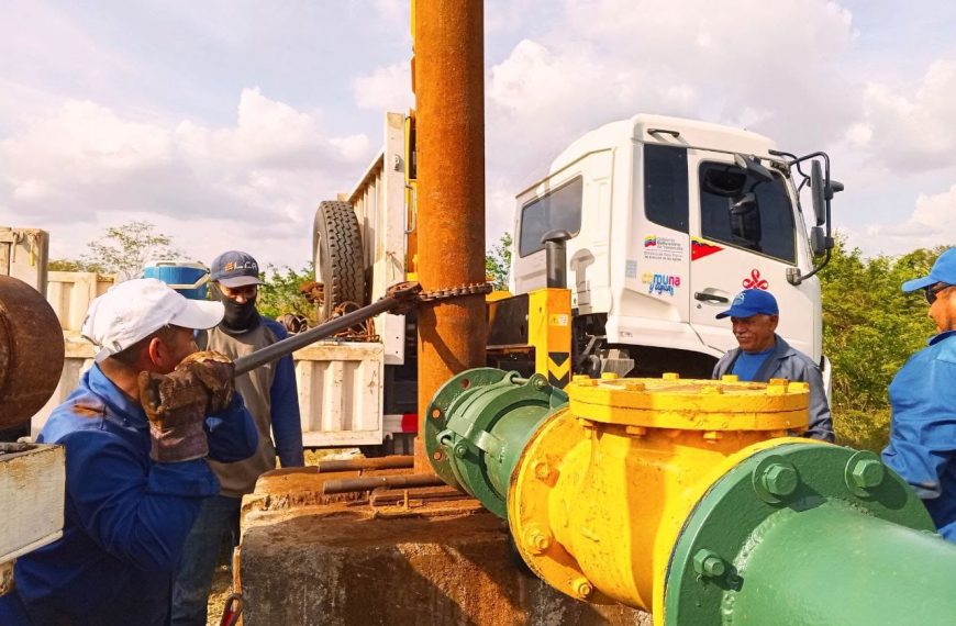 (VENEZUELA) INSTALACIÓN DE EQUIPOS DE BOMBEO MEJORAN DISTRIBUCIÓN A 80 LITROS POR SEGUNDO EN PALAVECINO