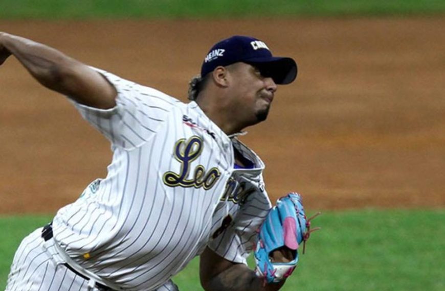 (VENEZUELA) LANZADOR DE LOS LEONES DEL CARACAS CARLOS HERNÁNDEZ LUCHA POR SU RECUPERACIÓN TRAS APARATOSO ACCIDEN TE