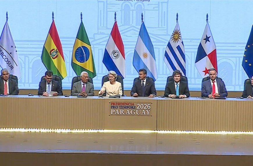 (MUNDO) MERCOSUR Y UE FIRMAN TRATADO COMERCIAL LUEGO DE DOS DÉCADAS