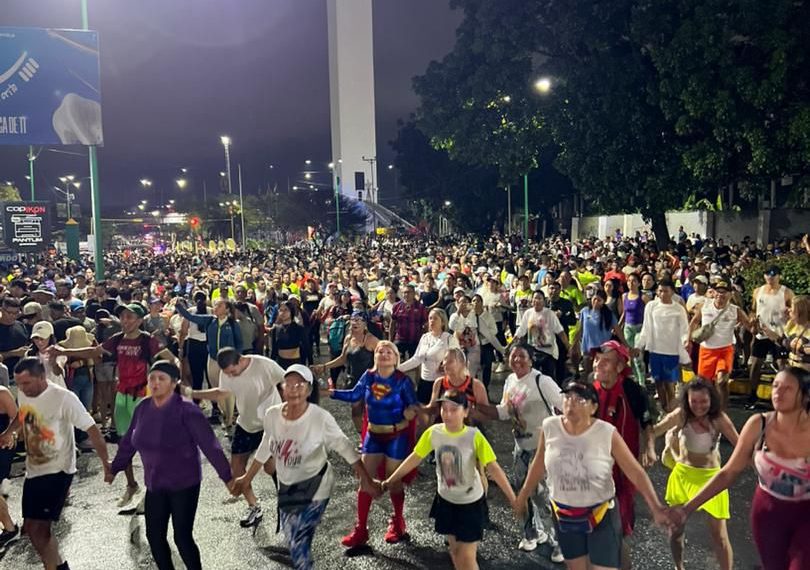 (VENEZUELA) BAJO LA LLUVIA BARQUISIMETANOS DIJERON PRESENTE EN LA 46° CARRERA Y CAMINATA DEVOCIONAL A LA DIVINA PASTORA