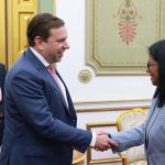 (VENEZUELA) PRESIDENTA ENCARGADA DE LA REPÚBICA SOSTUVO REUNIÓN CON DIRECTIVOS E SHELL PARA EVALUAR PROYECTO GASÍFEROS