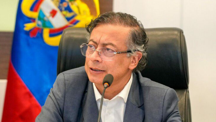 (COLOMBIA) PETRO LLAMA A CONSULTA A SU EMBAJADORA EN QUITO TRAS ANUNCIO DE AUMENTO DE ARANCELES