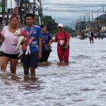 (ECUADOR) ALERTA ANTE INTENSAS LLUVIAS QUE HAN DEJADO 15 FALLECIDOS Y MILES DE AFECTADOS