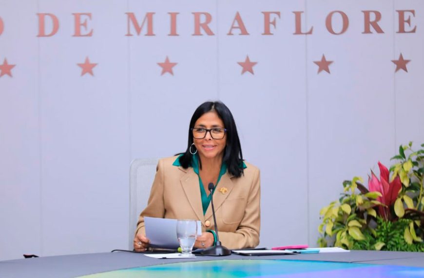 (MUNDO) EEUU LEVANTÓ SANCIONES CONTRA DE LA PRESIDENTA ENCARGADA DELCY RODRÍGUEZ