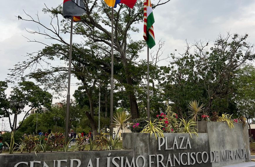 (VENEZUELA) ALCALDE YANYS AGÜERO REHABILITA LA PLAZA FRANCISCO DE MIRANDA EN HOMENAJE A LOS 276 AÑOS DE SU NATALICIO