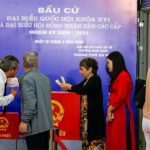 (VIETNAM) CIUDADANOS ACUDEN A LAS URNAS ELECTORALES ESTE DOMINGO EN LOS COMICIOS LEGISLATIVOS