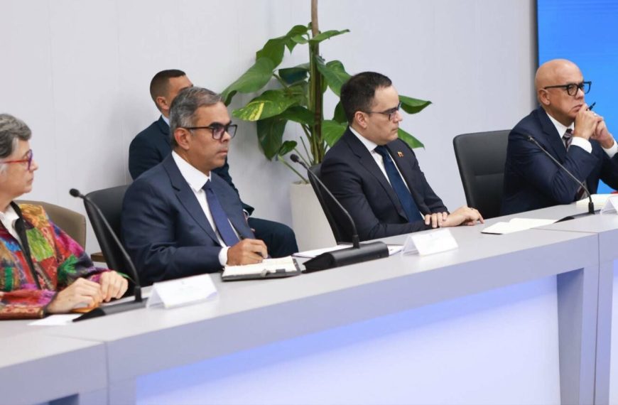 (VENEZUELA) GOBIERNO NACIONAL ACTIVA CONSEJO DE ECONOMÍA PARA MODERNIZACIÓN DEL SISTEMA TRIBUTARIO