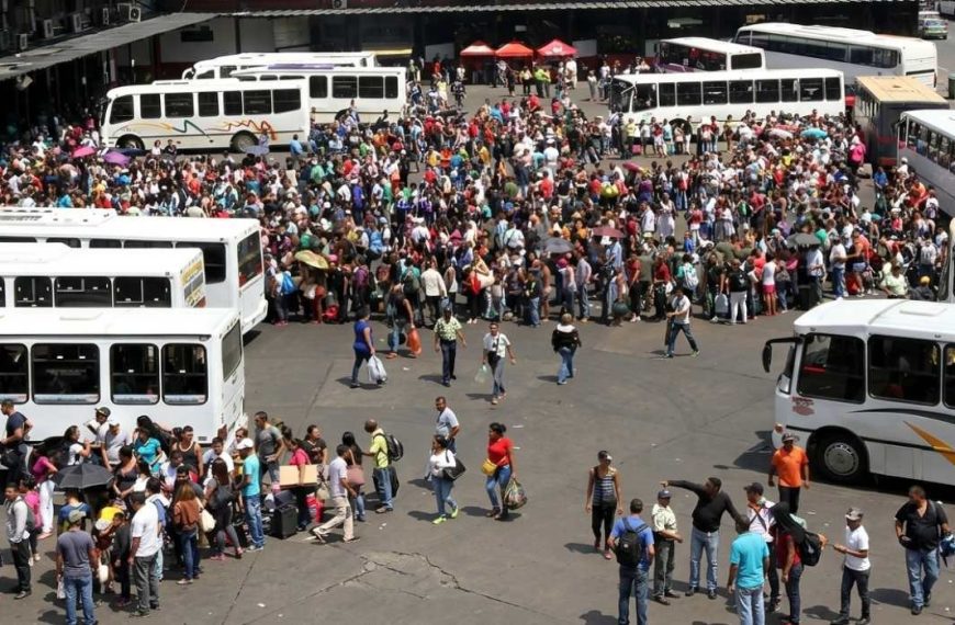 (VENEZUELA) 3,8 MILLONES DE PASAJEROS SE MOVILIZARON EN EL TERRITORIO NACIONAL DURANTE ASUETO DE SEMANA SANTA