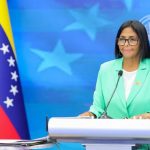 (VENEZUELA) PRESIDENTA (E) SE DIRIGE A LA NACIÓN Y ANUNCIA «INCREMENTO RESPONSABLE» DE SUELDO EL PRÓXIMO PRIMERO DE MAYO
