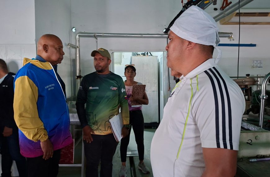 (VENEZUELA) GOBERNADOR LUIS REYES REYES INSPECCIONÓ COMPLEJO AGROINDUSTRIAL VALLES DE QUÍBOR PARA POTENCIAR LA PRODUCCIÓN LARENSE