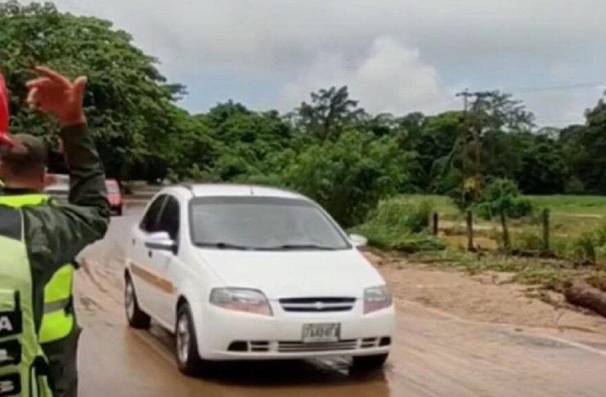 (VENEZUELA) REABREN PASO VEHICULAR EN LA TRONCAL 001 DEL ESTADO TÁCHIRA LUEGO DE DESBORDAMIENTO DE QUEBRADA