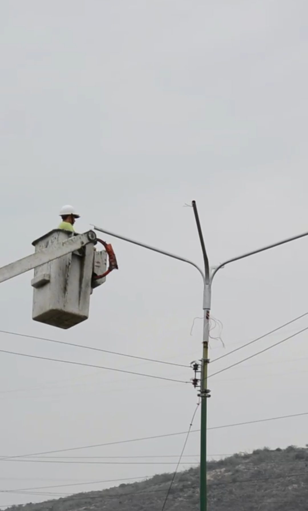 (VENEZUELA) ALCALDIA DE IRIBARREN ACTIVA PLAN DE ILUMINACIÓN VIAL EN LA INTERNACIONAL…