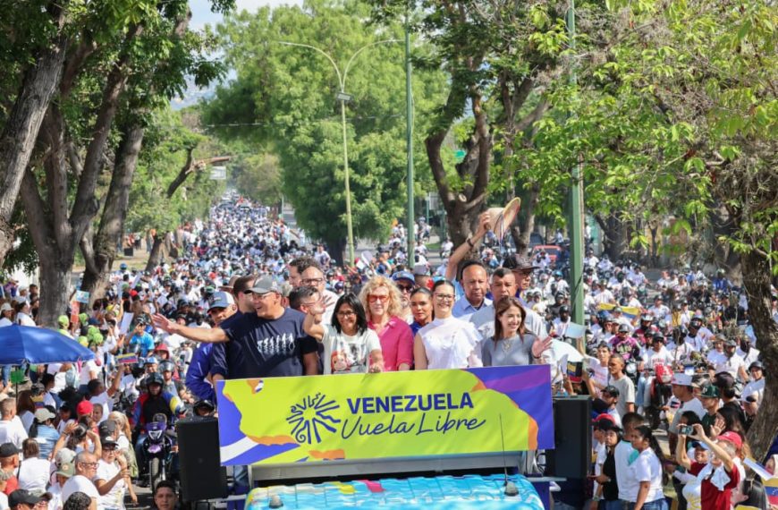 (VENEZUELA) PRESIDENTA (E) DELCY RODRÍGUEZ ENCABEZÓ GRAN PEREGRINACIÓN NACIONAL POR UNA VENEZUELA SIN SANCIONES DESDE BARQUISIMETO