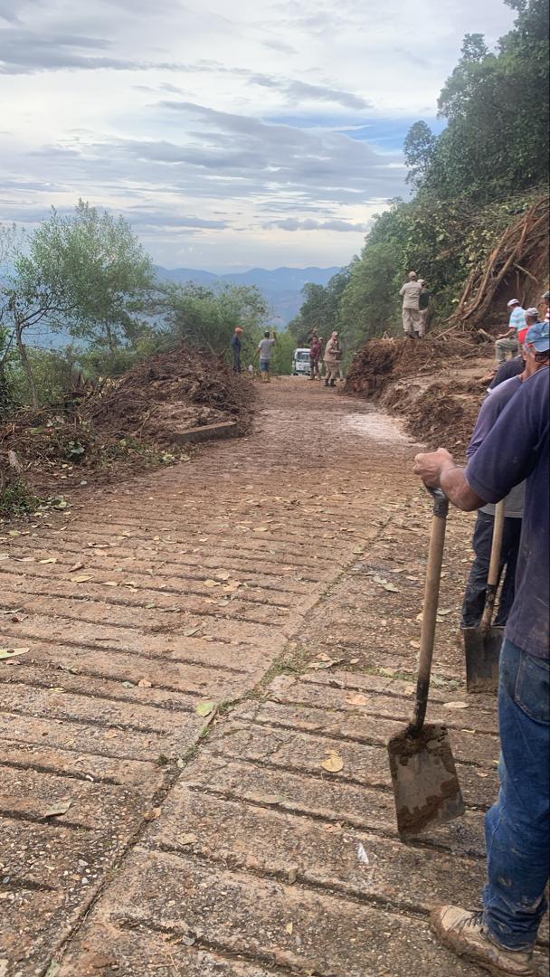 (VENEZUELA) GOBIERNO DE LARA RESTABLECIÓ EL ACCESO A LA CASCADA DEL VINO&hellip;