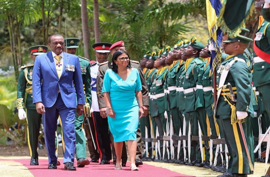 (MUNDO) PRESIDENTA ENCARGADA ANUNCIA ALIANZA ESTRATÉGICA ENTRE VENEZUELA Y BARBADOS