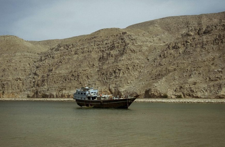 (MUNDO) REINO UNIDO CONVOCÓ CUMBRE URGENTE POR CRISIS EN ESTRECHO DE ORMUZ